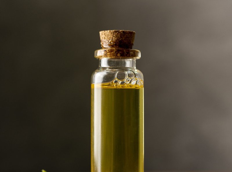 spa-concept-with-small-bottle-oil-scaled